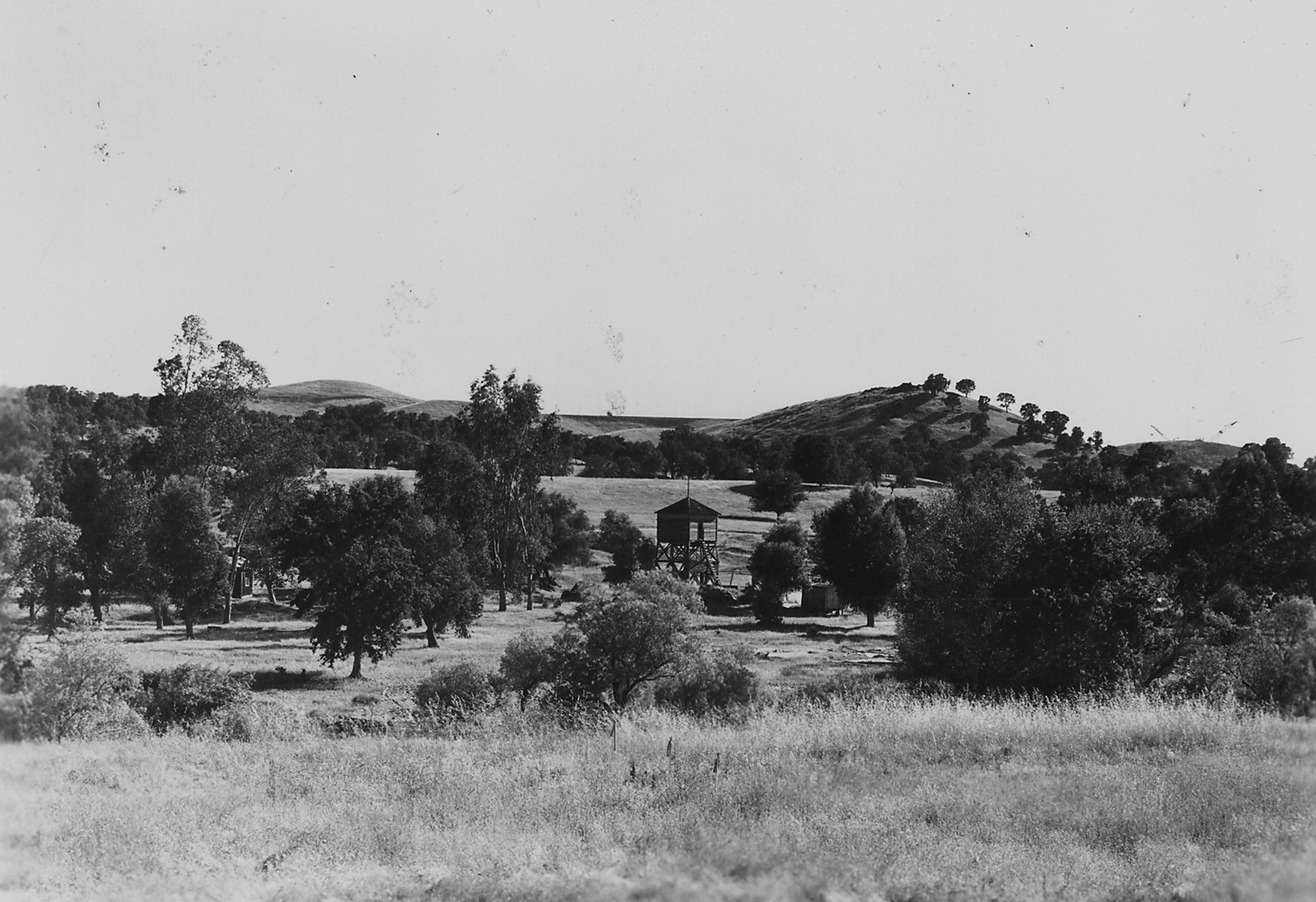 Image Photograph "Indian Graveyard No. 1," from report "History of